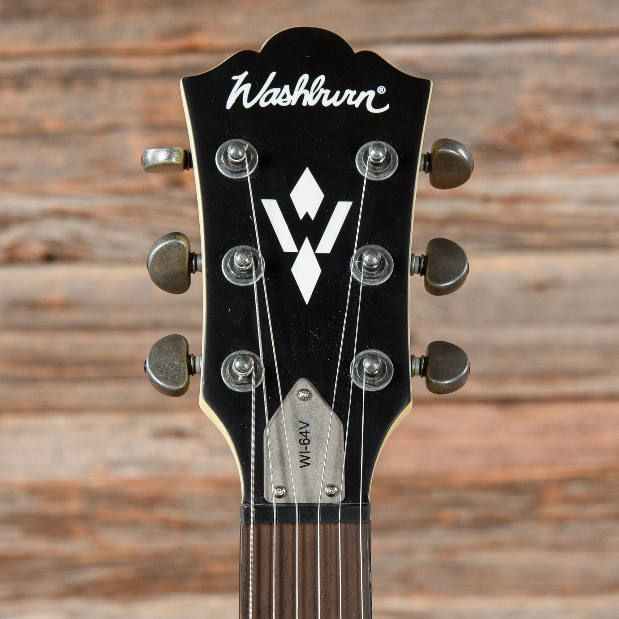 Washburn WI-64V Aged White – Chicago Music Exchange