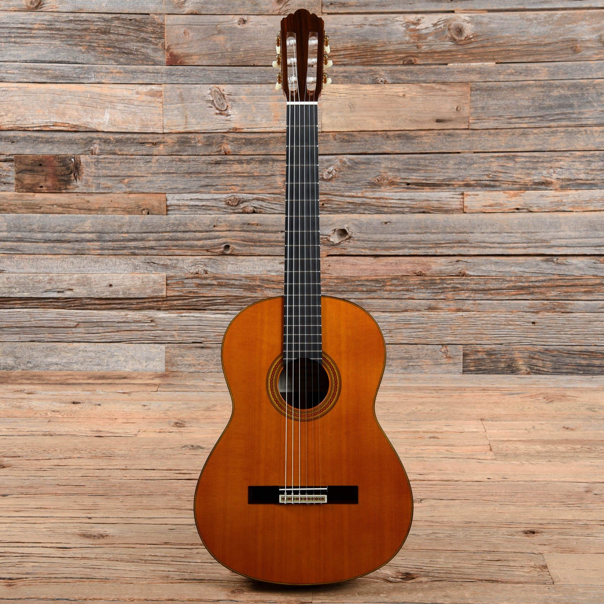 Yamaha GC32C Classic Cedar Natural 2019 Acoustic Guitars / Classical