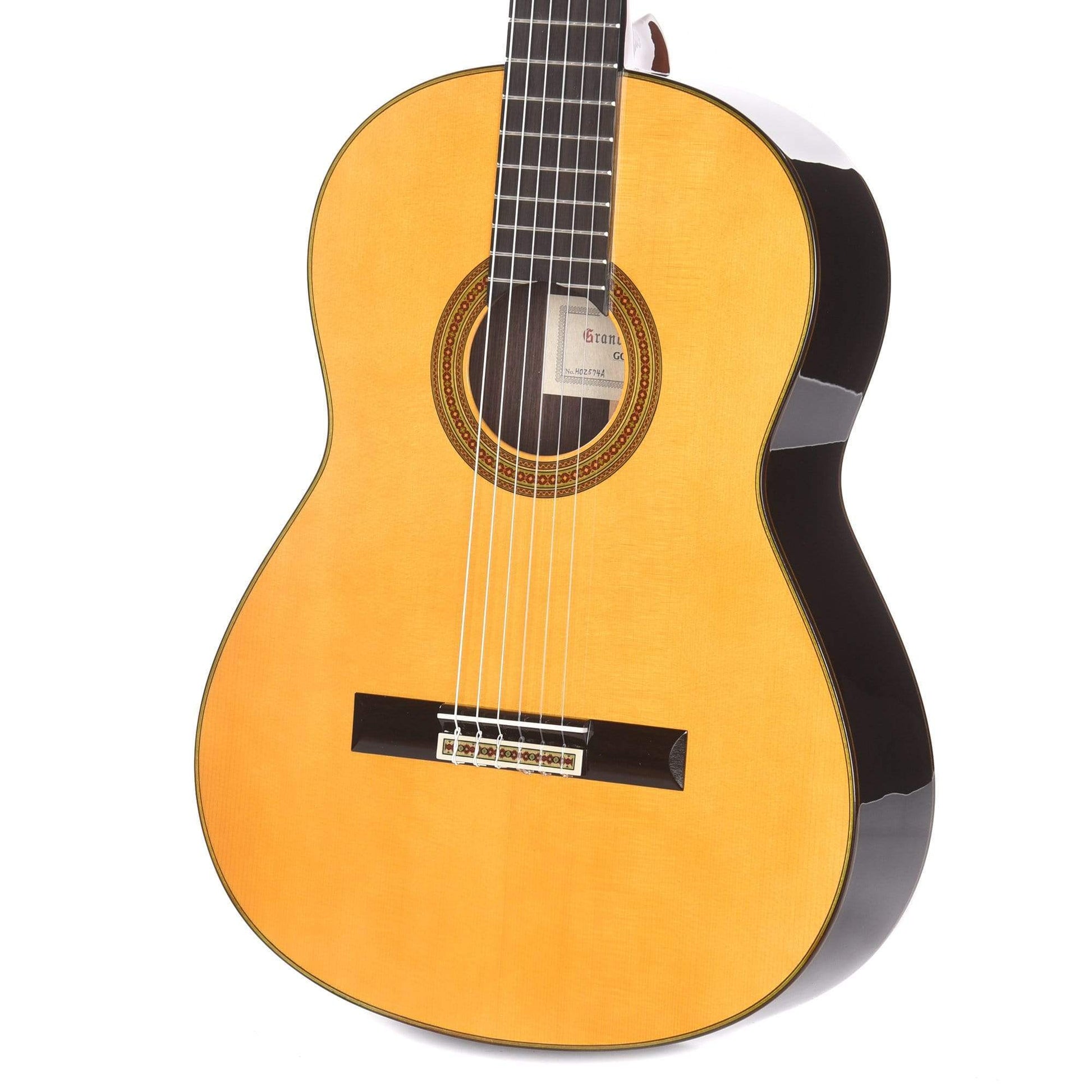 Yamaha GC32S Grand Concert Sitka/Rosewood Classical Guitar w/Hardshell Case Acoustic Guitars / Concert