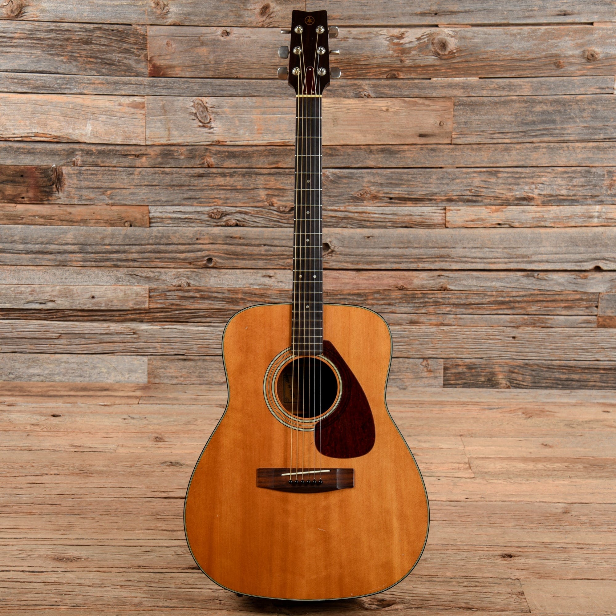 Yamaha FG-200 Jumbo Dreadnought Natural 1972 – Chicago Music Exchange