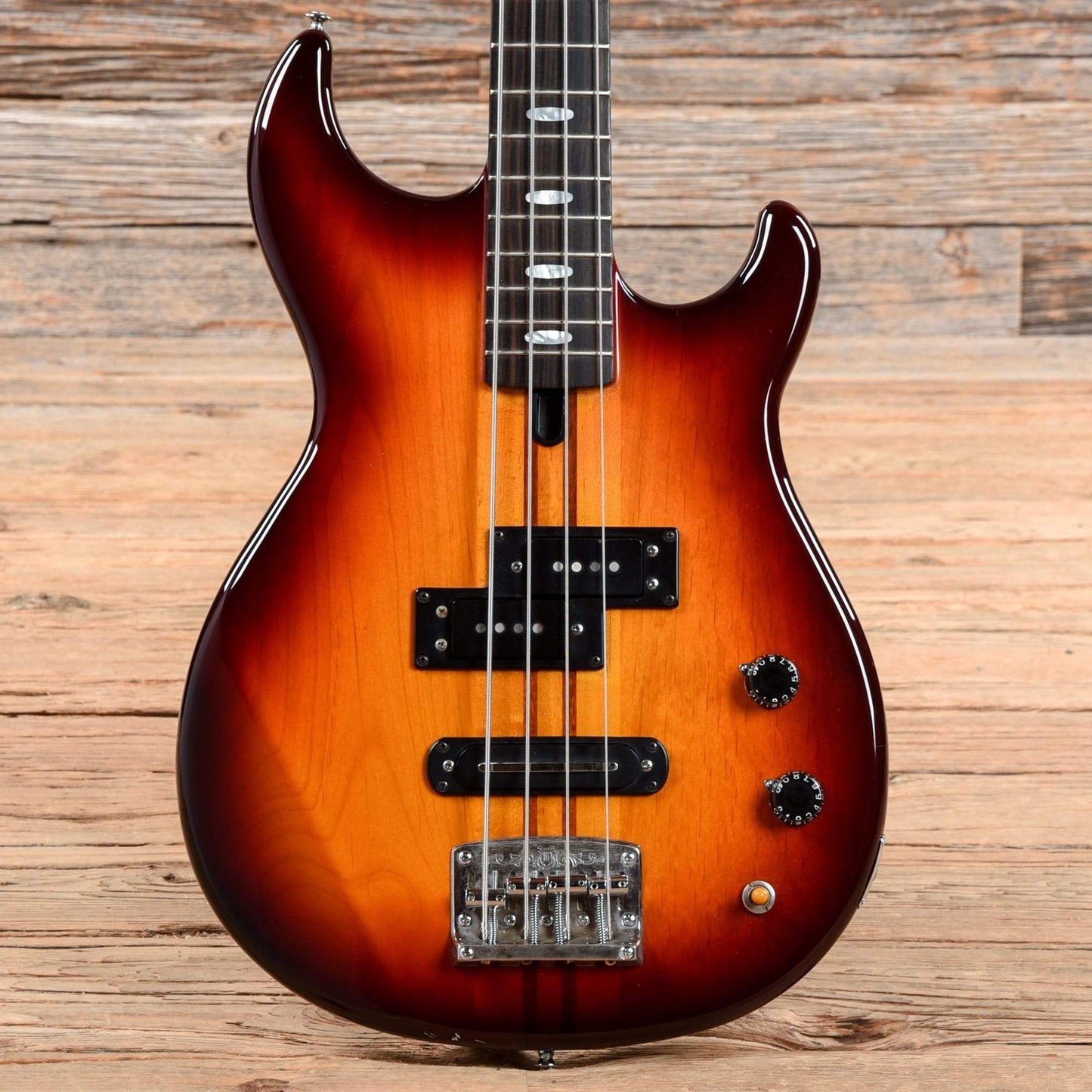 Yamaha BB-2000 Sunburst 1984 Bass Guitars / 4-String