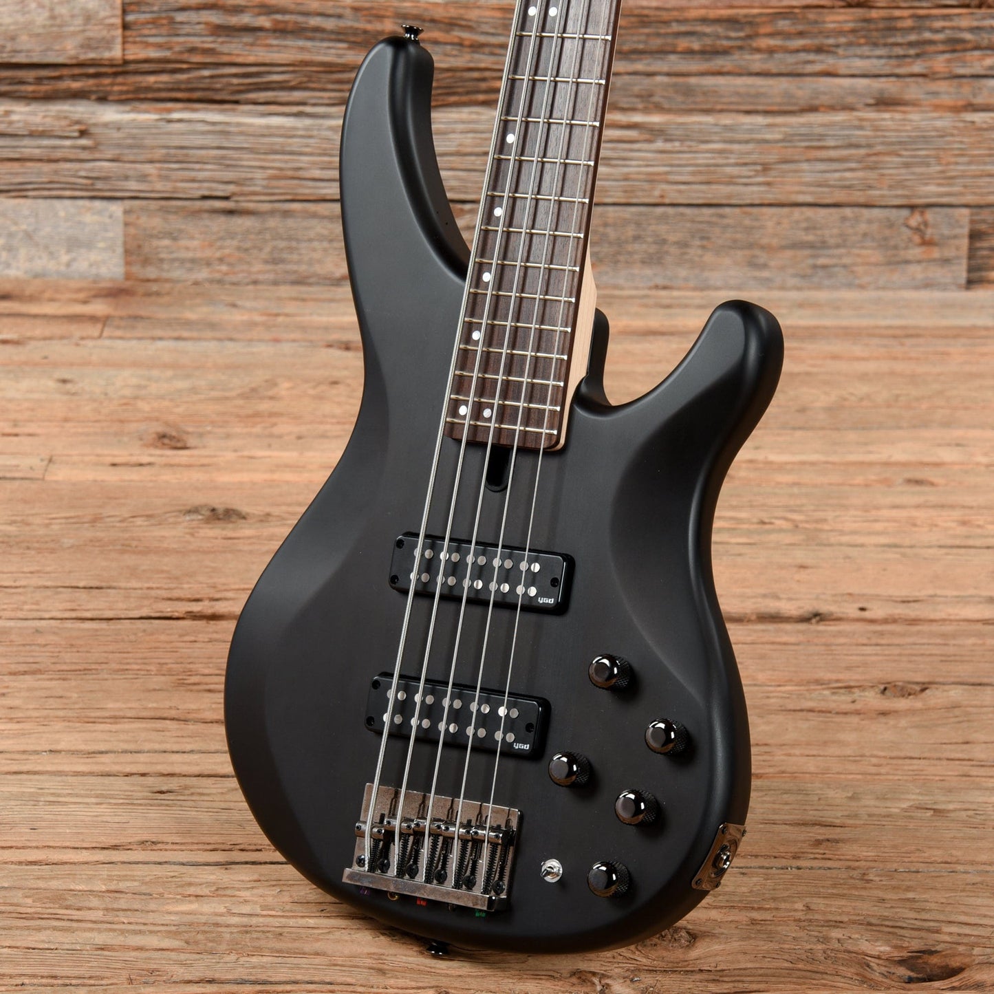 Yamaha TRBX505 5-String Bass Satin Black Bass Guitars / 5-String or More