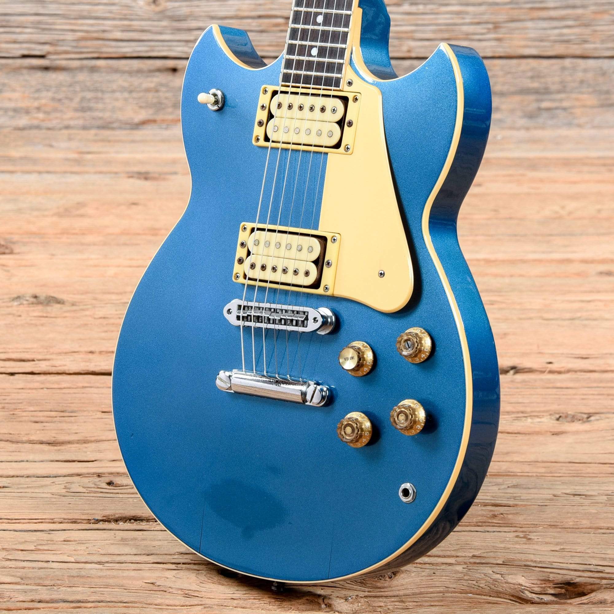 Yamaha SG800 Blue Sparkle 1983 – Chicago Music Exchange